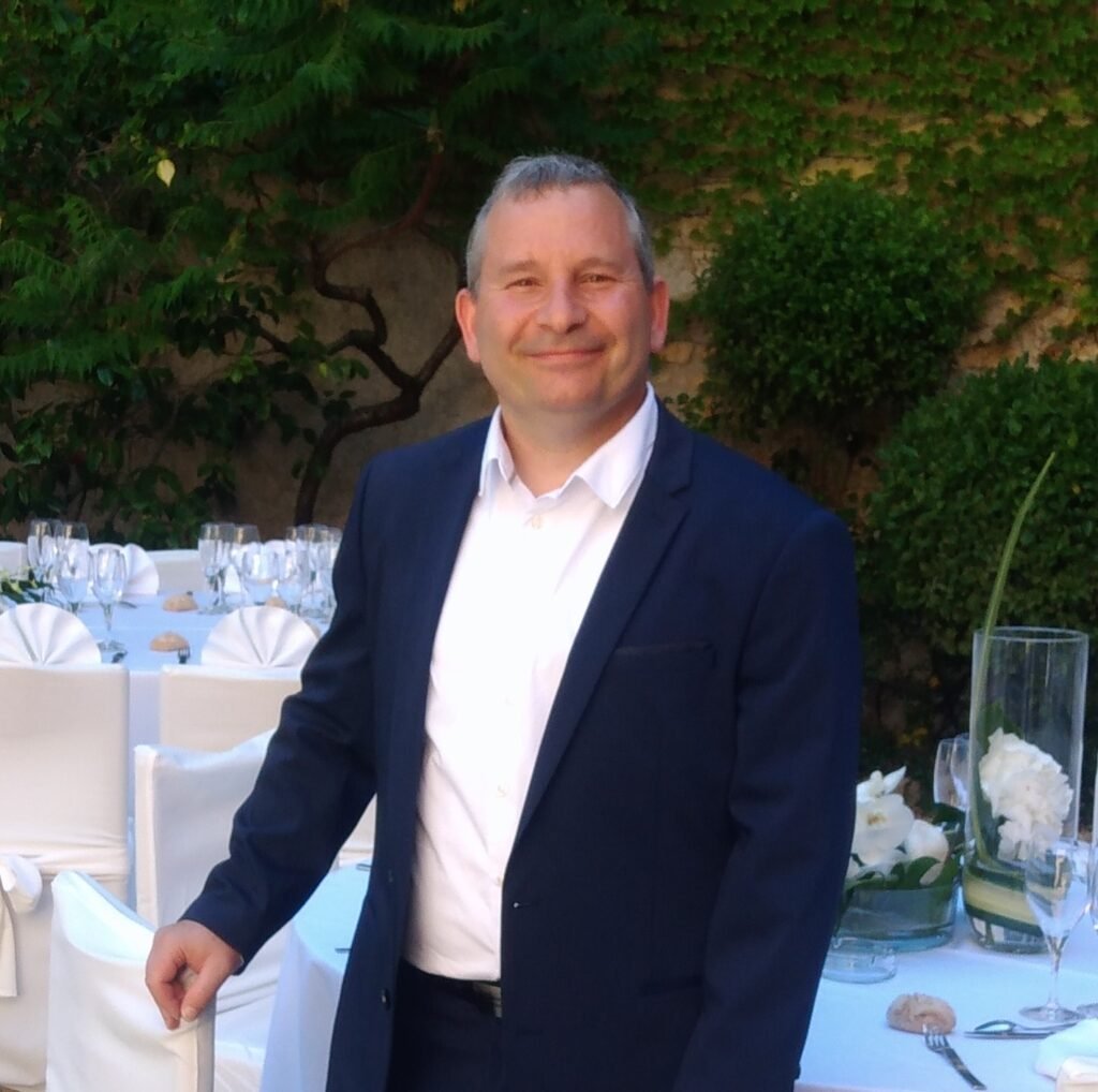 Emmanuel Bistes votre contact et interlocuteur au château de Mauriac
